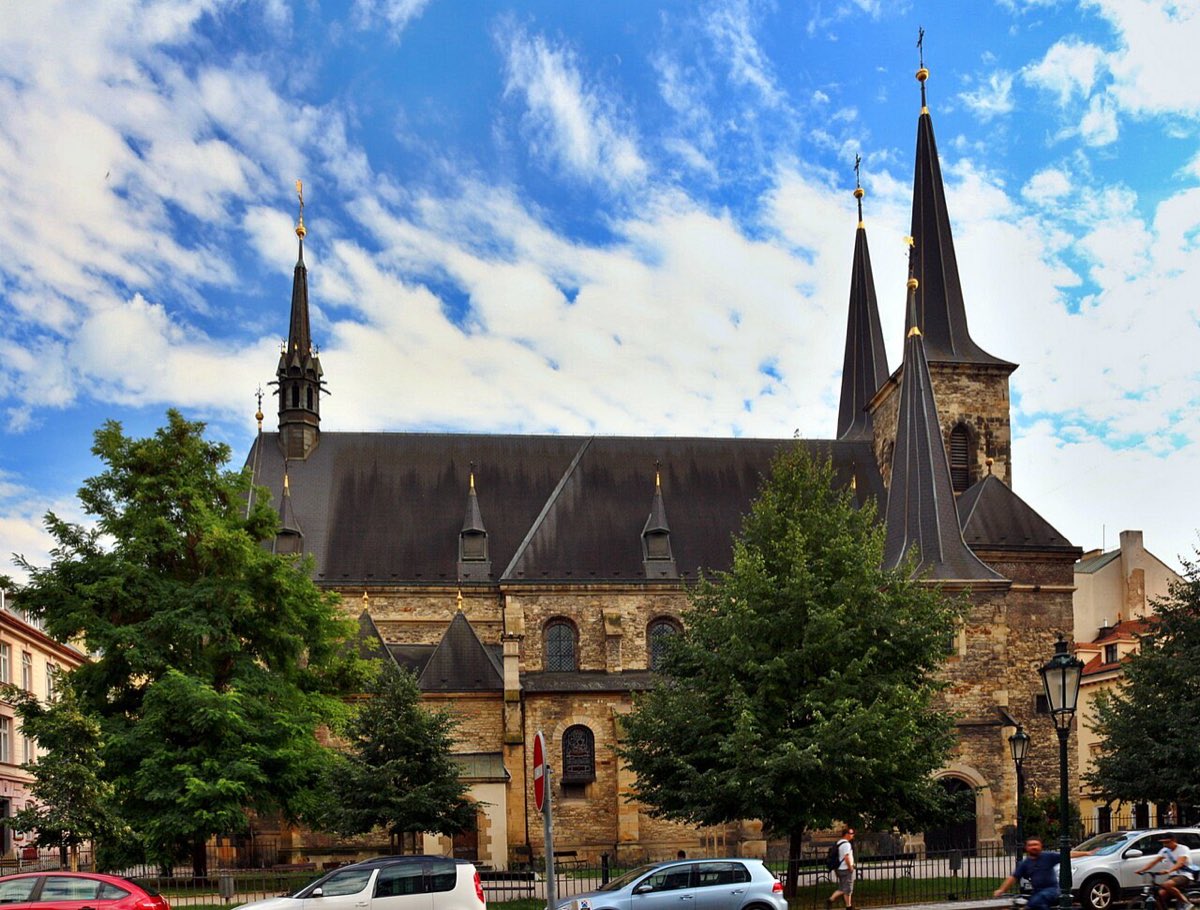 Kostel sv. Petra na Poříčí, Praha